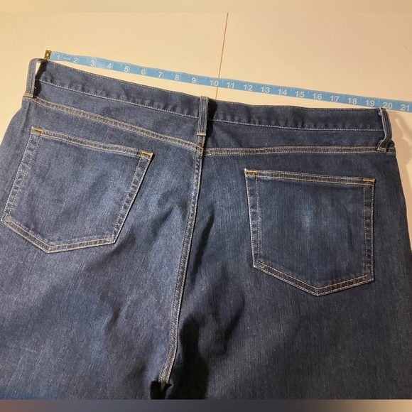 Nice men’s Cremieux blue jeans! 40x30. Like new! - Picture 3 of 4